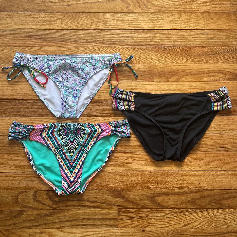 Bundle of 3 Bikini Bottoms Sz Medium- Jessica Simpson, Lucky Brand & Design Lab